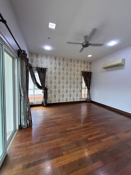 Rumah Banglo untuk Dijual di Batu Caves (Selangor) - Stephanie . - Living Room - PropertyGuru.com.my