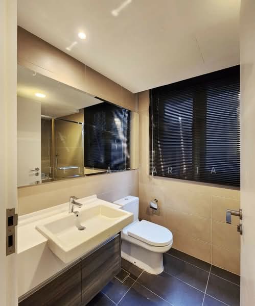 Kediaman Servis untuk Dijual di Teega Suites - Stella Narita - Bathroom - PropertyGuru.com.my