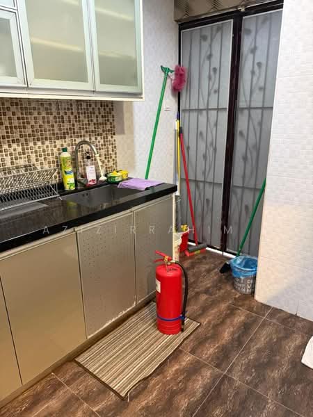 Rumah Teres 2.5 Tingkat untuk Disewa di Presint 18 (Putrajaya) - Azizirrahim . - Kitchen - PropertyGuru.com.my