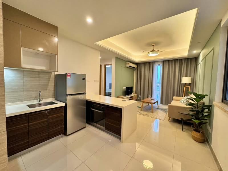 Servis Apartment untuk Dijual di R&F Princess Cove Phase 1 - Doris Tan - Living Room - PropertyGuru.com.my