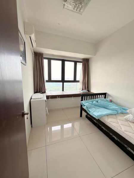 Condominium for Rent at Amberside @ Country Garden Danga Bay - Ben Lee - Bedroom - PropertyGuru.com.my