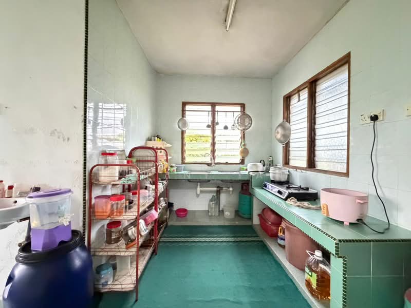 1-storey Terraced House for Sale in Kampung Baru Kundang (Rawang) - Tiffany Yang - Kitchen - PropertyGuru.com.my