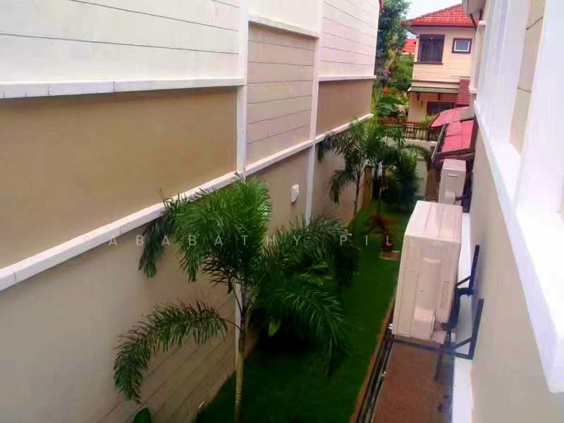 Rumah Banglo untuk Dijual di Bandar Putra Permai (Seri Kembangan) - Sababathy Pillai - Exterior - PropertyGuru.com.my