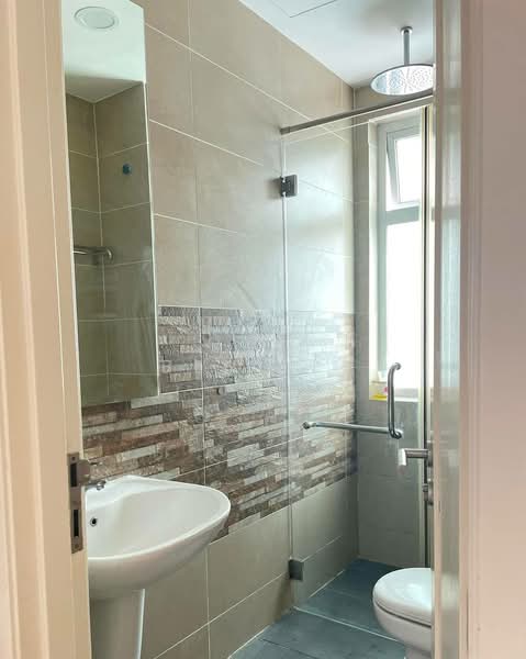 Servis Apartment untuk Disewa di TriTower Residence @ Johor Bahru Sentral - Ben Lee - Bathroom - PropertyGuru.com.my