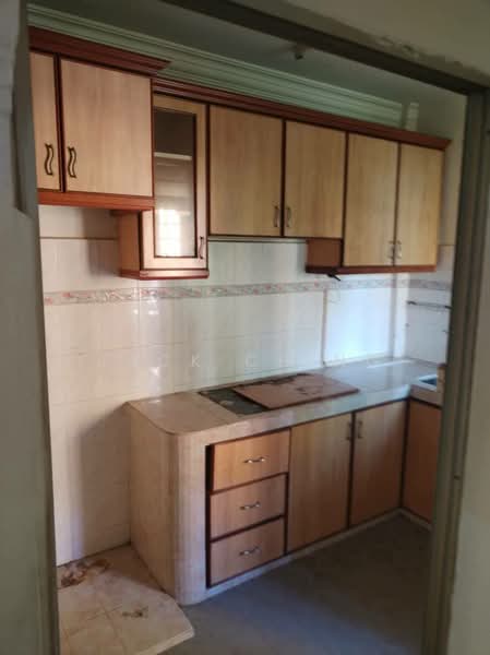 Rumah Flat untuk Dijual di Pangsapuri Jentayu @ Kangkar Pulai - Jack Ching - Kitchen - PropertyGuru.com.my