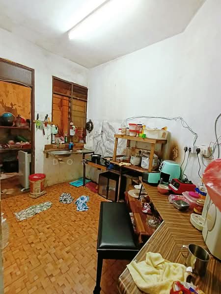 Rumah Flat untuk Dijual di Taman Megah Ria - Doris Tan - Kitchen - PropertyGuru.com.my