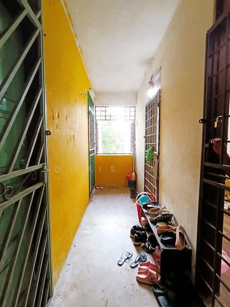 Rumah Flat untuk Dijual di Taman Megah Ria - Doris Tan - Corridor - PropertyGuru.com.my