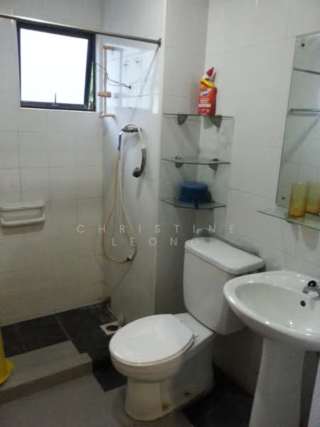 Kondominium untuk Disewa di Polo Park - Christine Leong - Bathroom - PropertyGuru.com.my