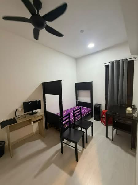 Servis Apartment untuk Disewa di Equine Residence - Steve Tham - Bedroom - PropertyGuru.com.my