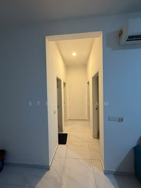 Servis Apartment untuk Disewa di Equine Residence - Steve Tham - Corridor - PropertyGuru.com.my