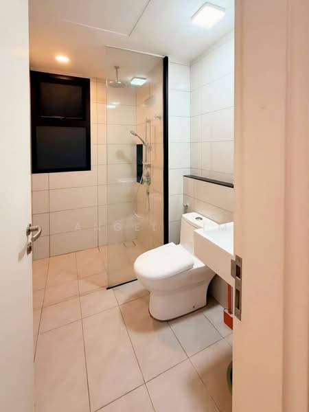 Servis Apartment untuk Disewa di Duta Park Residences - Angel Lim - Bathroom - PropertyGuru.com.my