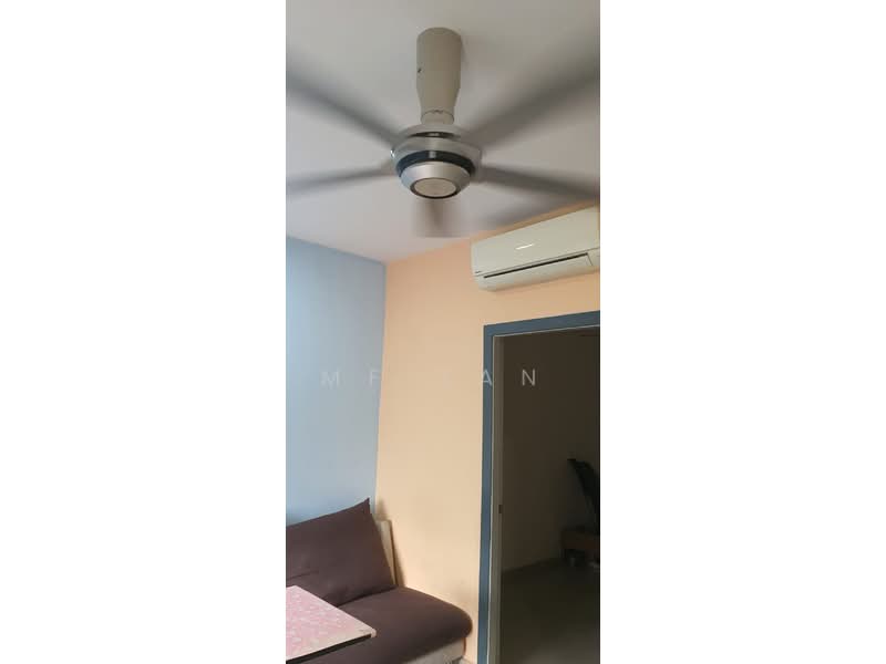 Townhouse for Sale in Kepong (Kuala Lumpur) - Mf Tan - Living Room - PropertyGuru.com.my