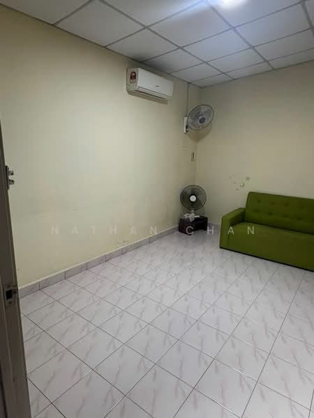 Rumah Teres 2 Tingkat untuk Disewa di Taman Desa Tebrau (Tebrau) - Nathan Chan - PropertyGuru.com.my