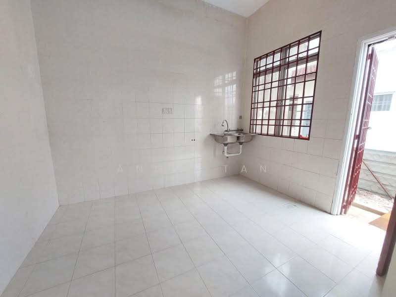 Rumah Teres 2-Tingkat untuk Dijual di Seksyen 2, Taman Kinrara (Puchong) - Angel Tan - Kitchen - PropertyGuru.com.my