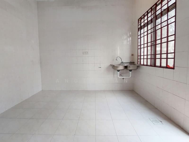 Rumah Teres 2-Tingkat untuk Dijual di Seksyen 2, Taman Kinrara (Puchong) - Angel Tan - Kitchen - PropertyGuru.com.my