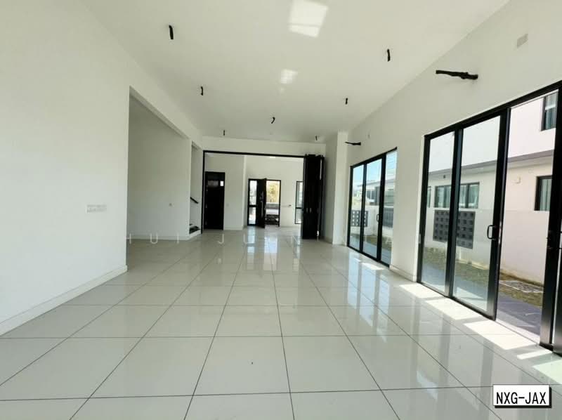 Rumah Berkembar untuk Dijual di Klang (Selangor) - Hui Juin Xian - Living Room - PropertyGuru.com.my
