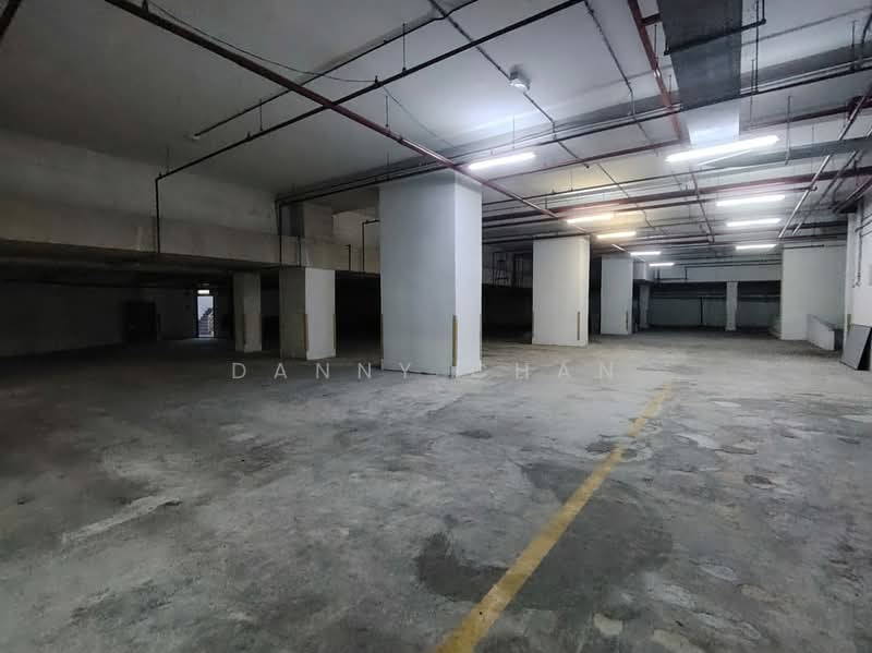 Shop / Office for Rent in Jalan Klang Lama (Old Klang Road) (Kuala Lumpur) - Danny Chan - Car Park - PropertyGuru.com.my