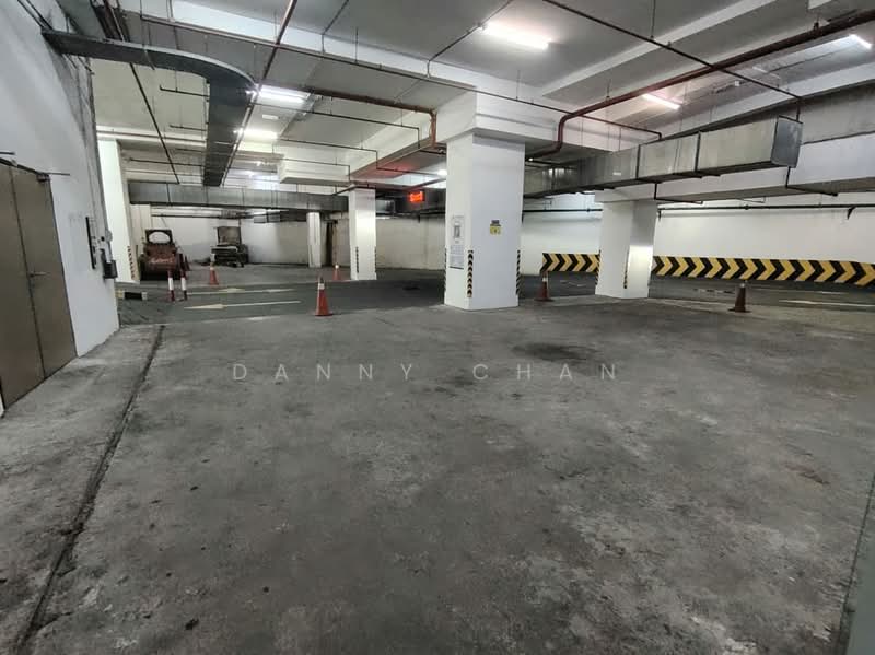 Shop / Office for Rent in Jalan Klang Lama (Old Klang Road) (Kuala Lumpur) - Danny Chan - Car Park - PropertyGuru.com.my
