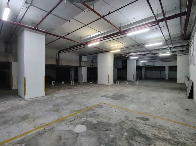 Shop / Office for Rent in Jalan Klang Lama (Old Klang Road) (Kuala Lumpur) - Danny Chan - Car Park - PropertyGuru.com.my