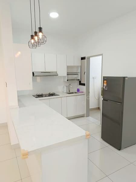 Servis Apartment untuk Disewa di Ten Kinrara - Chow Kok Toong - Kitchen - PropertyGuru.com.my