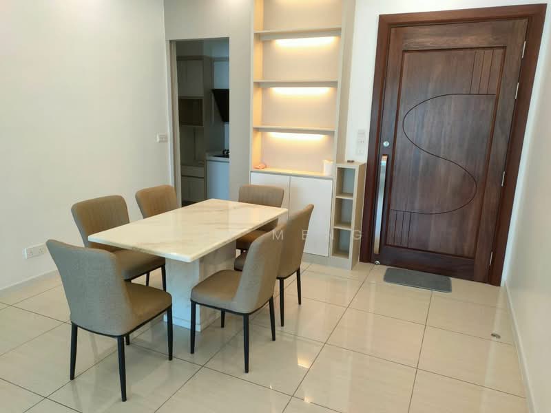 Condominium for Sale at Queens Residences Q1 @ Queens Waterfront - Hoy Meng - Dining Room - PropertyGuru.com.my