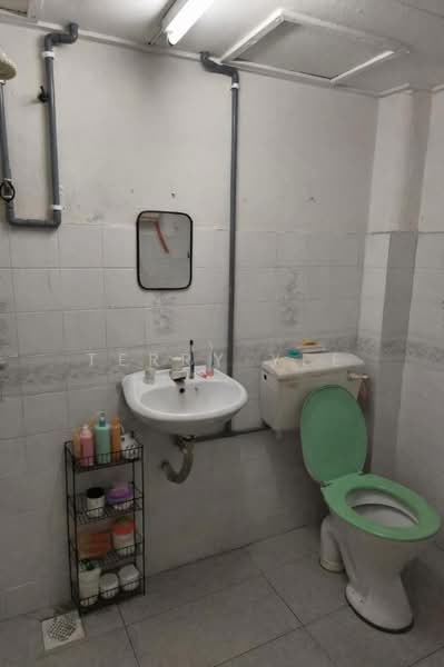 Apartment for Sale at Subang Perdana Goodyear Court 3 - Terry Yee - Bathroom - PropertyGuru.com.my