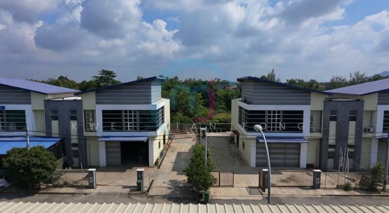 Warehouse for Rent in Tanah Putih Baru (Kuantan) - Kwee Kian Fong - Exterior - PropertyGuru.com.my