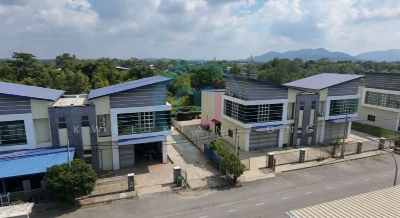 Warehouse for Rent in Tanah Putih Baru (Kuantan) - Kwee Kian Fong - Exterior - PropertyGuru.com.my