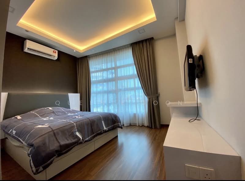 Kondominium untuk Dijual di The Brezza - Queenie Goon - Bedroom - PropertyGuru.com.my