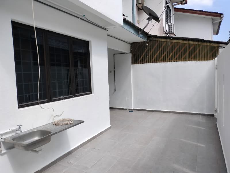 Rumah Teres 2 Tingkat untuk Disewa di Puchong (Selangor) - Damon Heng - Exterior - PropertyGuru.com.my