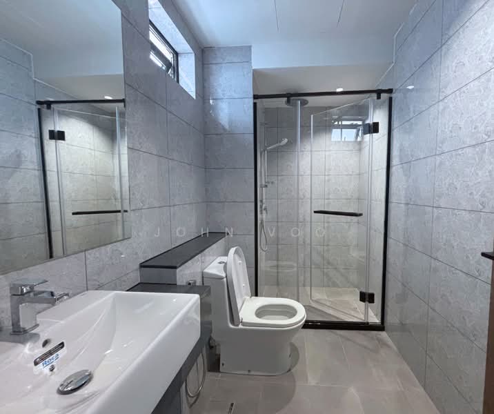 Kondominium untuk Dijual di Jesselton Twin Towers - John Voo - Bathroom - PropertyGuru.com.my