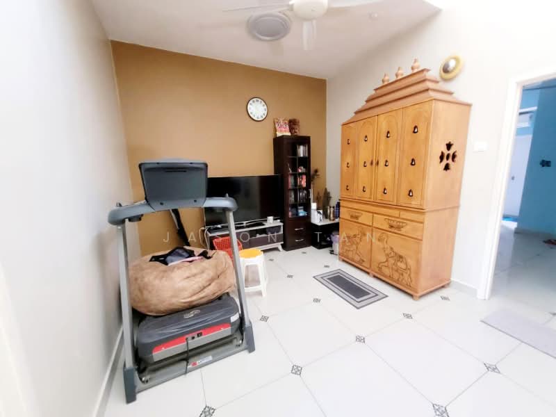 Rumah Teres 2-Tingkat untuk Dijual di TAMAN PUCHONG UTAMA (Puchong) - Jason Tan - Living Room - PropertyGuru.com.my