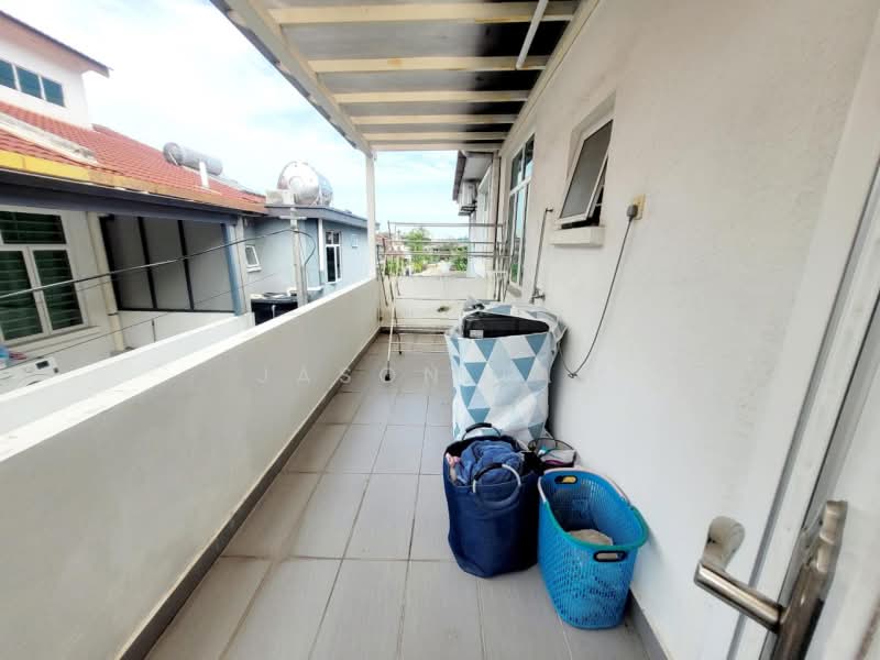 Rumah Teres 2-Tingkat untuk Dijual di TAMAN PUCHONG UTAMA (Puchong) - Jason Tan - Balcony - PropertyGuru.com.my