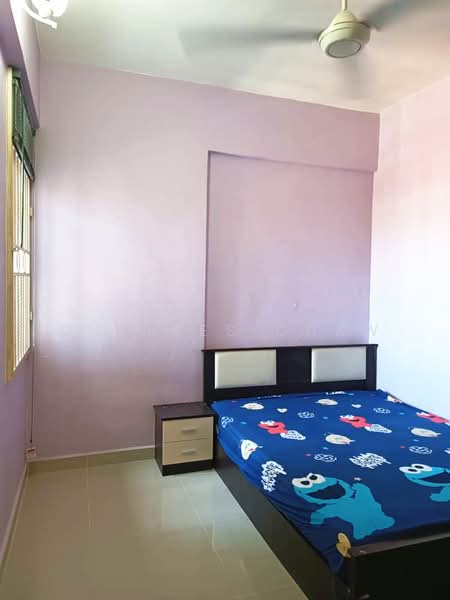 Pangsapuri untuk Dijual di Permai Jaya - Charles Chaw - Bedroom - PropertyGuru.com.my