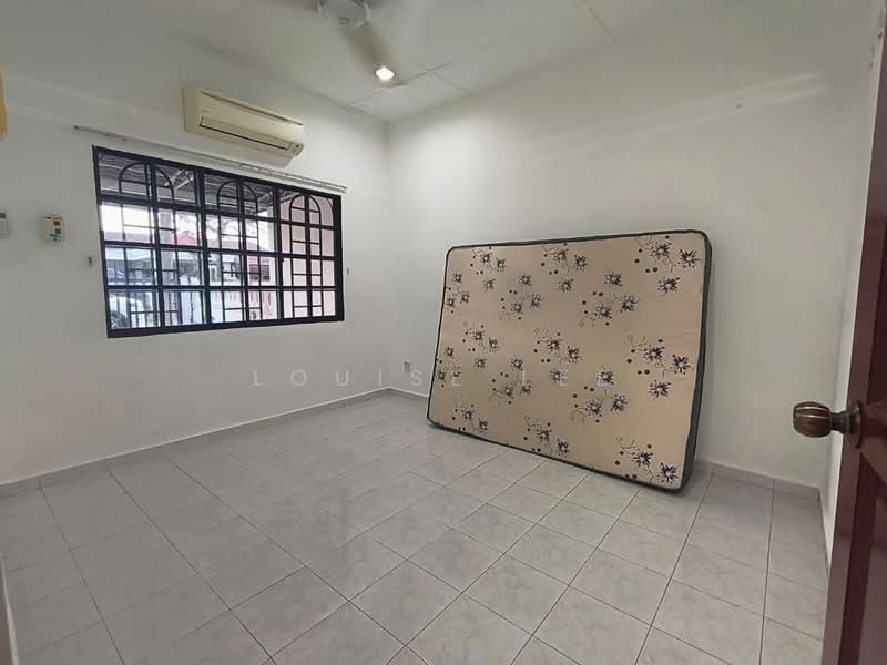 Rumah Teres 1 Tingkat untuk Disewa di Taman Sentosa (Klang) - Louise Lee - Bedroom - PropertyGuru.com.my