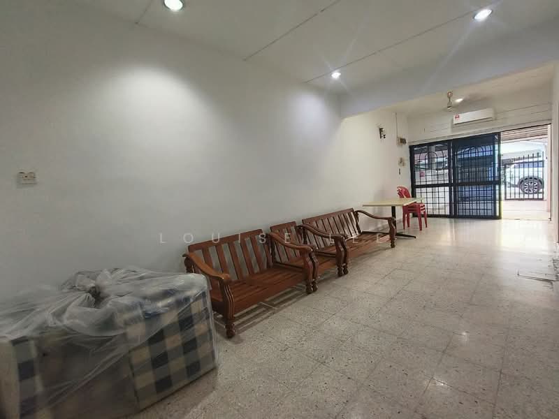 Rumah Teres 1 Tingkat untuk Disewa di Taman Sentosa (Klang) - Louise Lee - Living Room - PropertyGuru.com.my