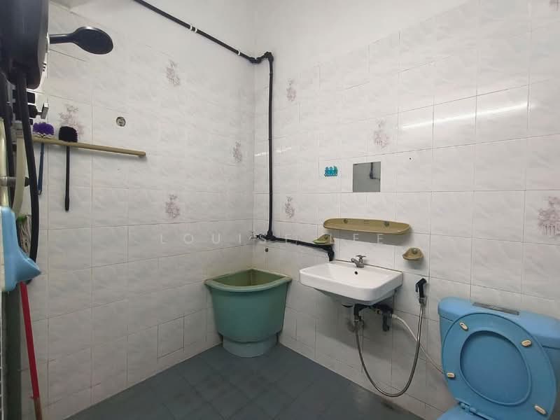 Rumah Teres 1 Tingkat untuk Disewa di Taman Sentosa (Klang) - Louise Lee - Bathroom - PropertyGuru.com.my