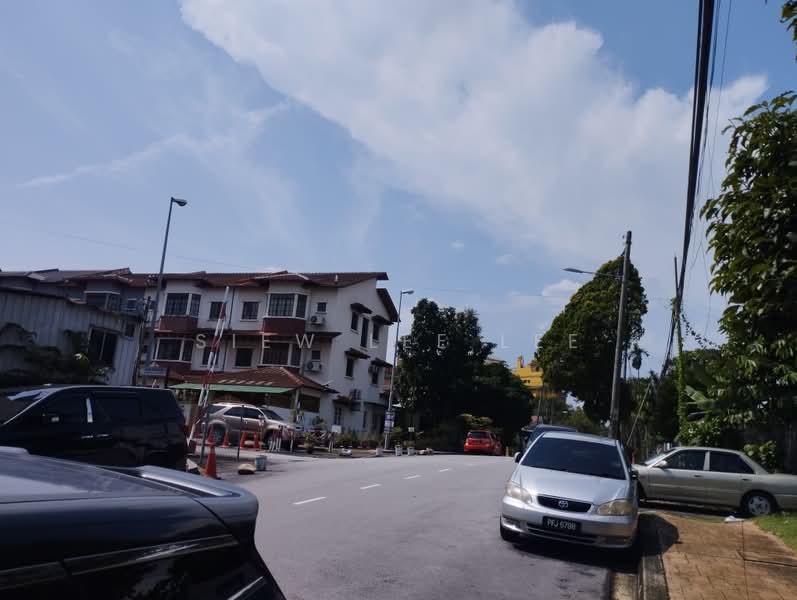 3-storey Terraced House for Sale in Bandar Utama (Selangor) - Siew Lee Lee - PropertyGuru.com.my