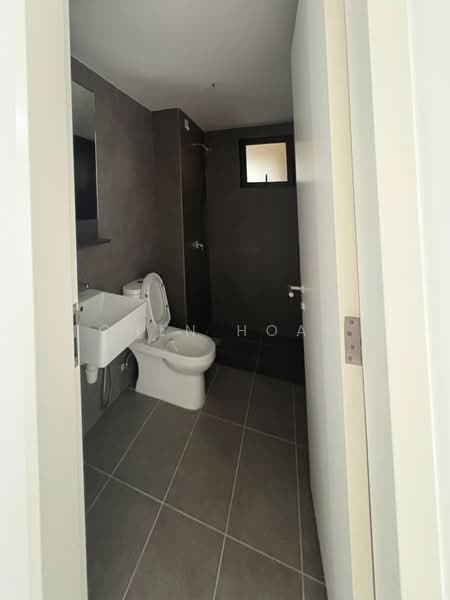 Condominium for Sale at D'Terra Residences - Chen Hoaw - Bathroom - PropertyGuru.com.my