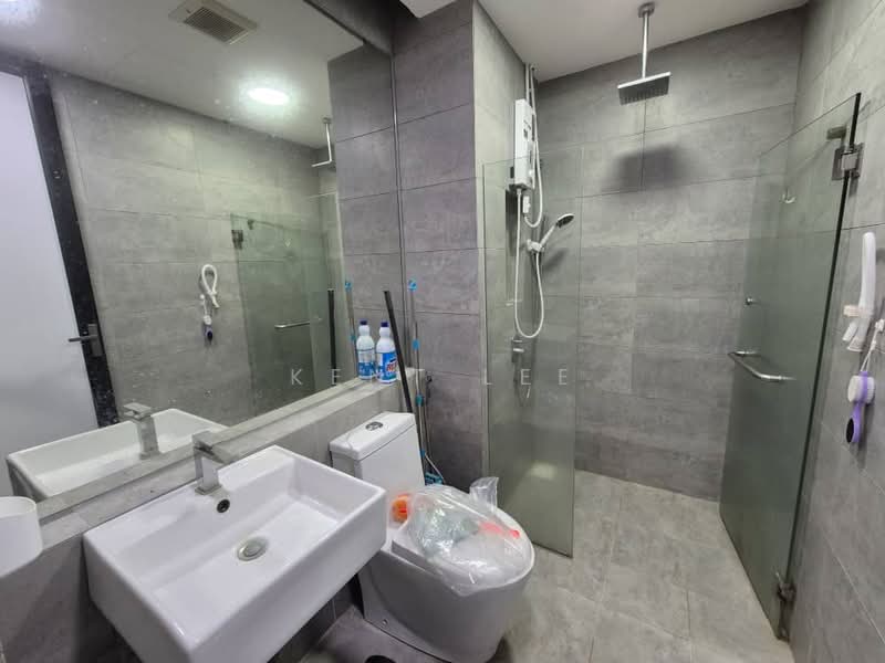 Service Residence for Sale at The Place @ Cyberjaya (Service Residence) - Kent Lee - Bathroom - PropertyGuru.com.my