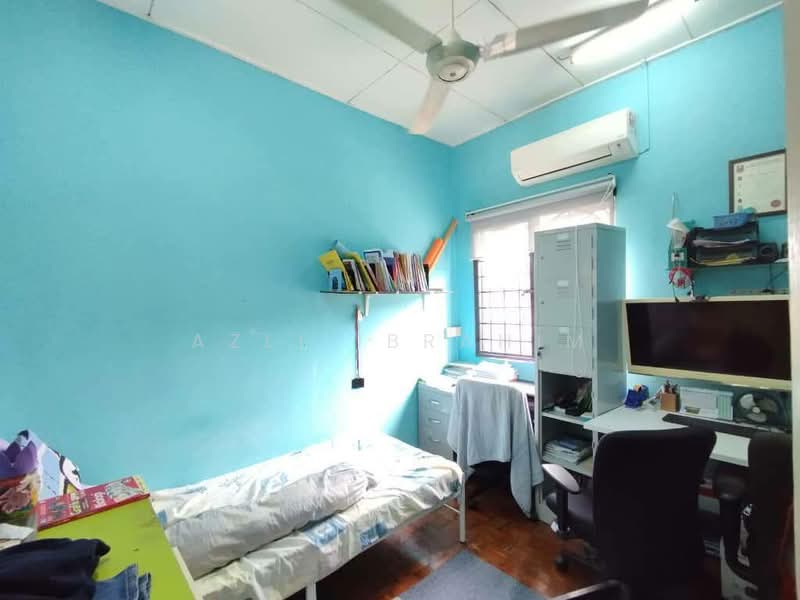 Rumah Teres 2 Tingkat untuk Dijual di Taman Bukit Angsana (Cheras) - Azli Ibrahim - Bedroom - PropertyGuru.com.my
