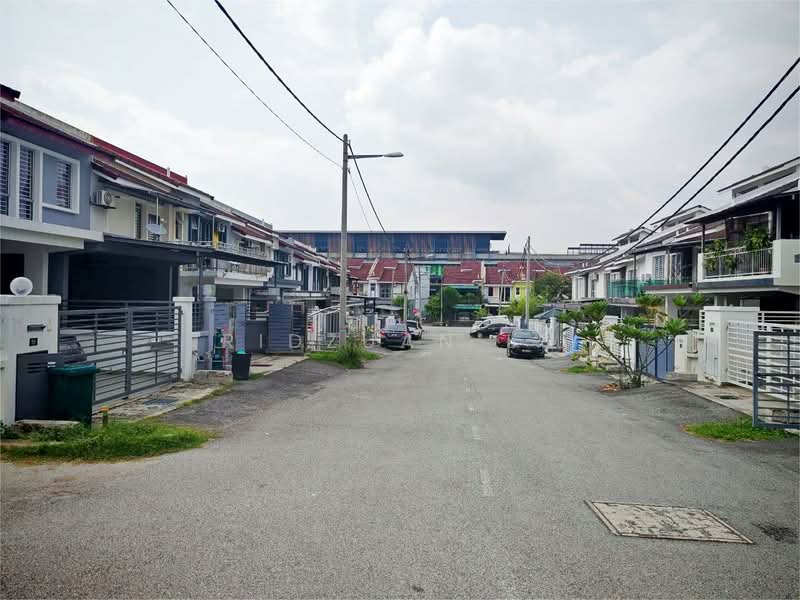 Rumah Teres untuk Dijual di Taman Dato Demang (Seri Kembangan) - Ridzuan Lu - Exterior - PropertyGuru.com.my