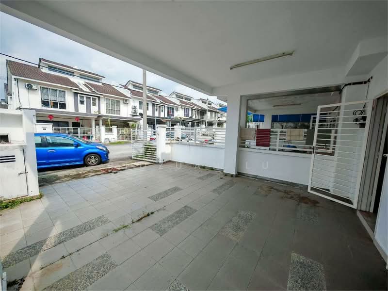 Rumah Teres untuk Dijual di Taman Dato Demang (Seri Kembangan) - Ridzuan Lu - Exterior - PropertyGuru.com.my