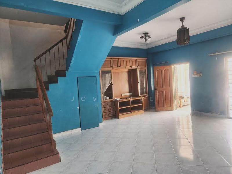 Rumah Teres 2-Tingkat untuk Dijual di Taman Puchong Prima (Puchong) - Jovie Lee - Living Room - PropertyGuru.com.my