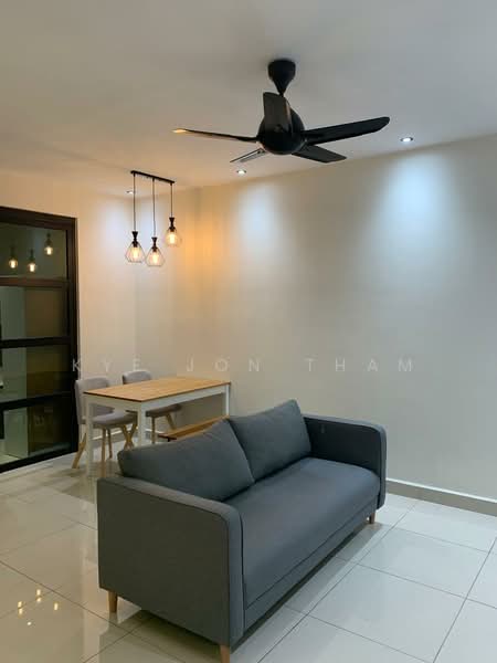 Servis Apartment untuk Disewa di H2O Residences - Kye Jon Tham - Living Room - PropertyGuru.com.my