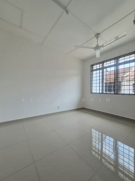 2-storey Terraced House for Sale in Seksyen 10 (Shah Alam) - Azli Ibrahim - Interior - PropertyGuru.com.my