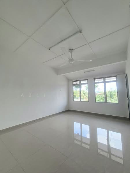 2-storey Terraced House for Sale in Seksyen 10 (Shah Alam) - Azli Ibrahim - Interior - PropertyGuru.com.my