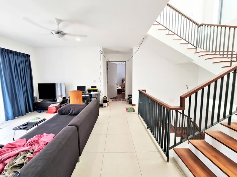 Rumah Berkembar untuk Dijual di Seksyen 9 (Kota Damansara) - Vincent Liaw - Living Room - PropertyGuru.com.my