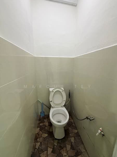 Terraced House for Sale in Taman Kota Jaya (Kota Tinggi) - Marcus Tey - Bathroom - PropertyGuru.com.my