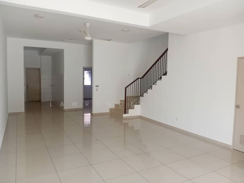 Rumah Teres 2 Tingkat untuk Disewa di Bandar Rimbayu (Telok Panglima Garang) - Lawrence Looi - Living Room - PropertyGuru.com.my